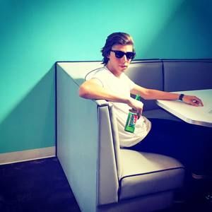 Meet your Posher, Christian